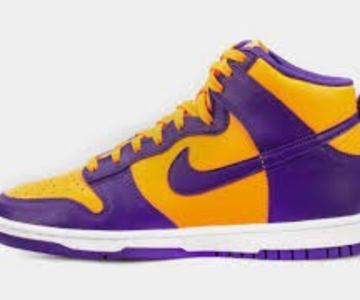 Nike Dunk Purple shoe