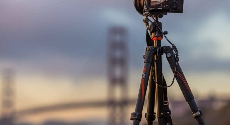 Photography Equipment: A Comprehensive Guide for Photographer