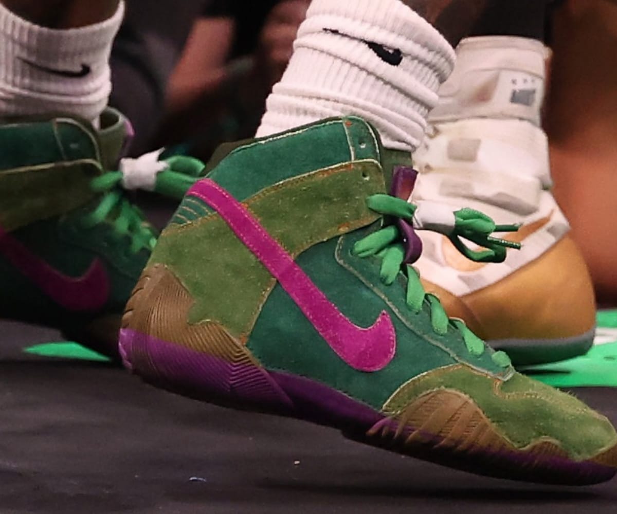 Boxing fight shoes Nike