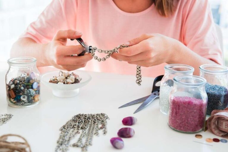 How-to-clean-fake-jewellery