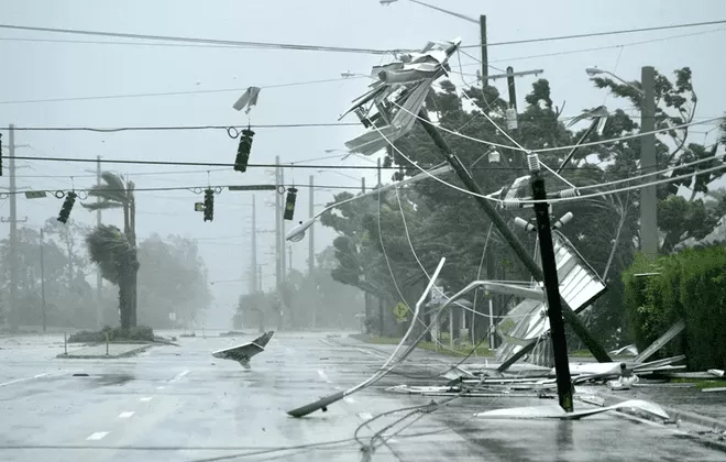 Hurricane Alerts in Florida are making People Getting Prepared